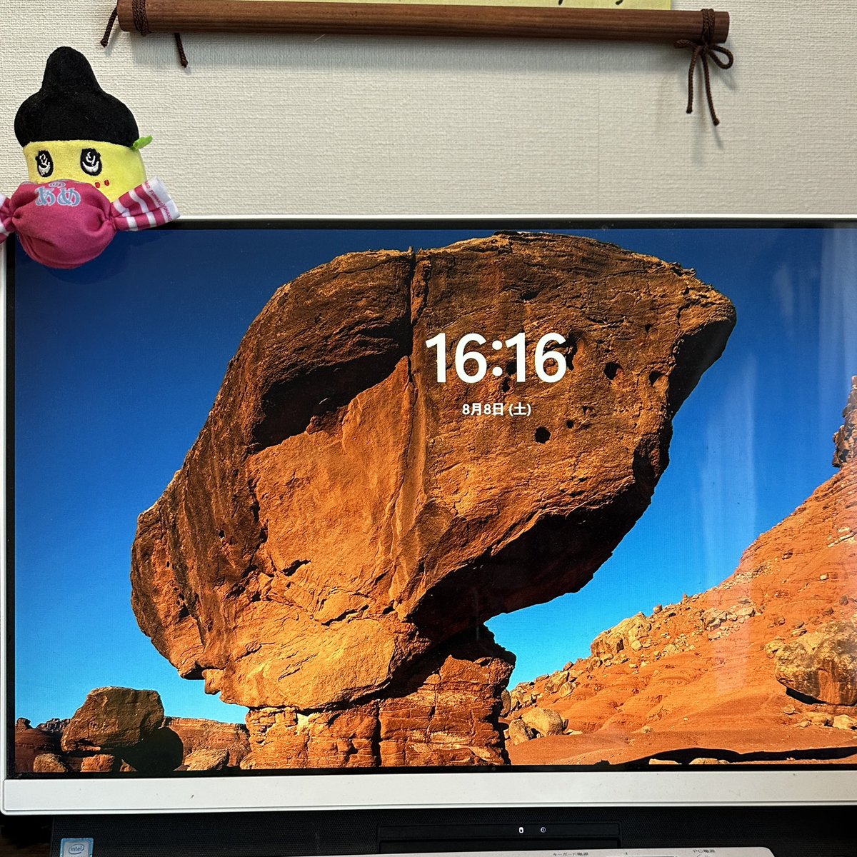 layla_274's tweet photo. ふとパソコンのスイッチを入れたら、8/8の16:16だった！

#ゾロ目 https://t.co/b8wBYPc6VC