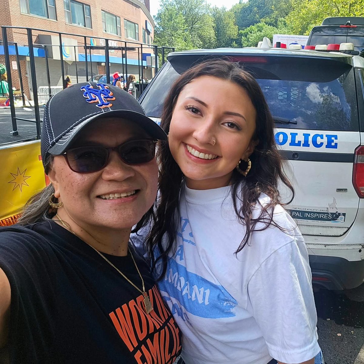mariteskaufer's tweet photo. 🧵 It's been such an action-packed 1-1/2 years here in NYC that I am just now making the time to post about marching with the NYWFP contingent in last year's (Sep 1, 2025) West Indian American Day Carnival Parade 🫠 https://t.co/XzHhPjvfhA