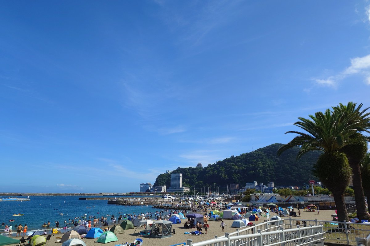 mooka14_1's tweet photo. 脚だけ海に浸かりました^^;
今年も海水浴ノルマ達成…() https://t.co/CAbtnQSmBs