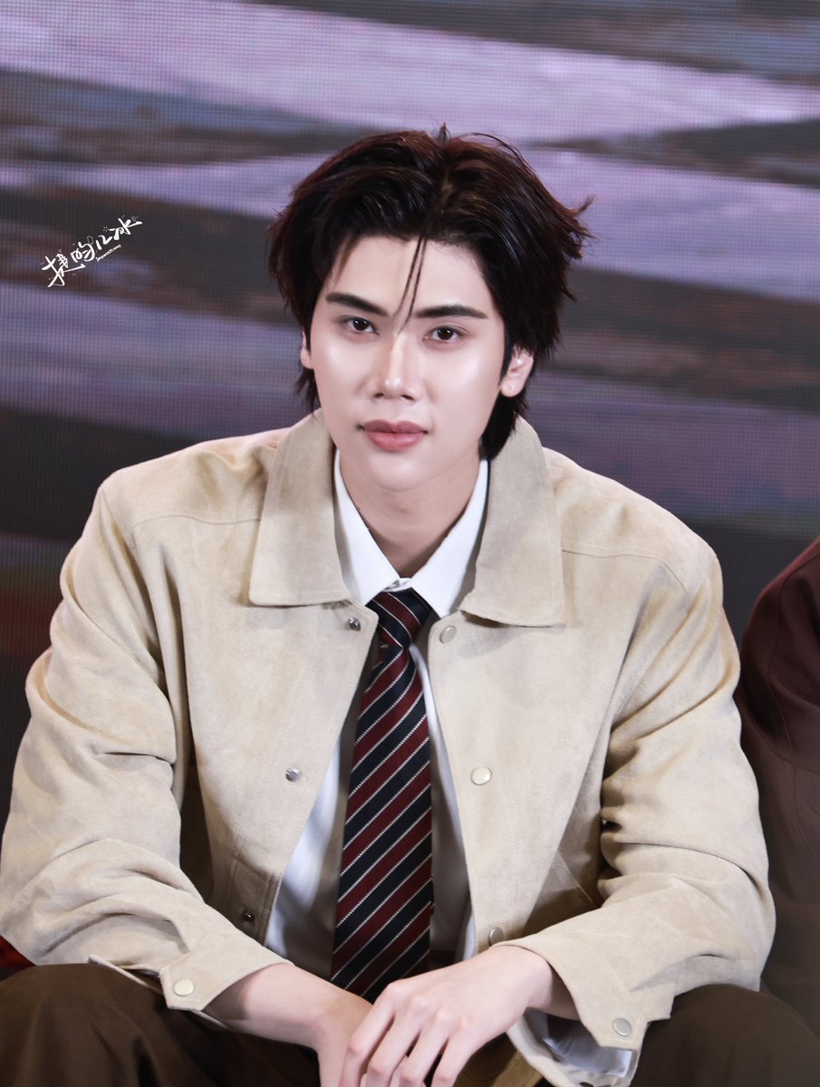 Biner2060008's tweet photo. 260808
❤️❤️❤️
#dunknatachai @dunknatachai
#GMMTVFanfestInMacau2026
 #JoongDunk https://t.co/2tk2tD1Ivq