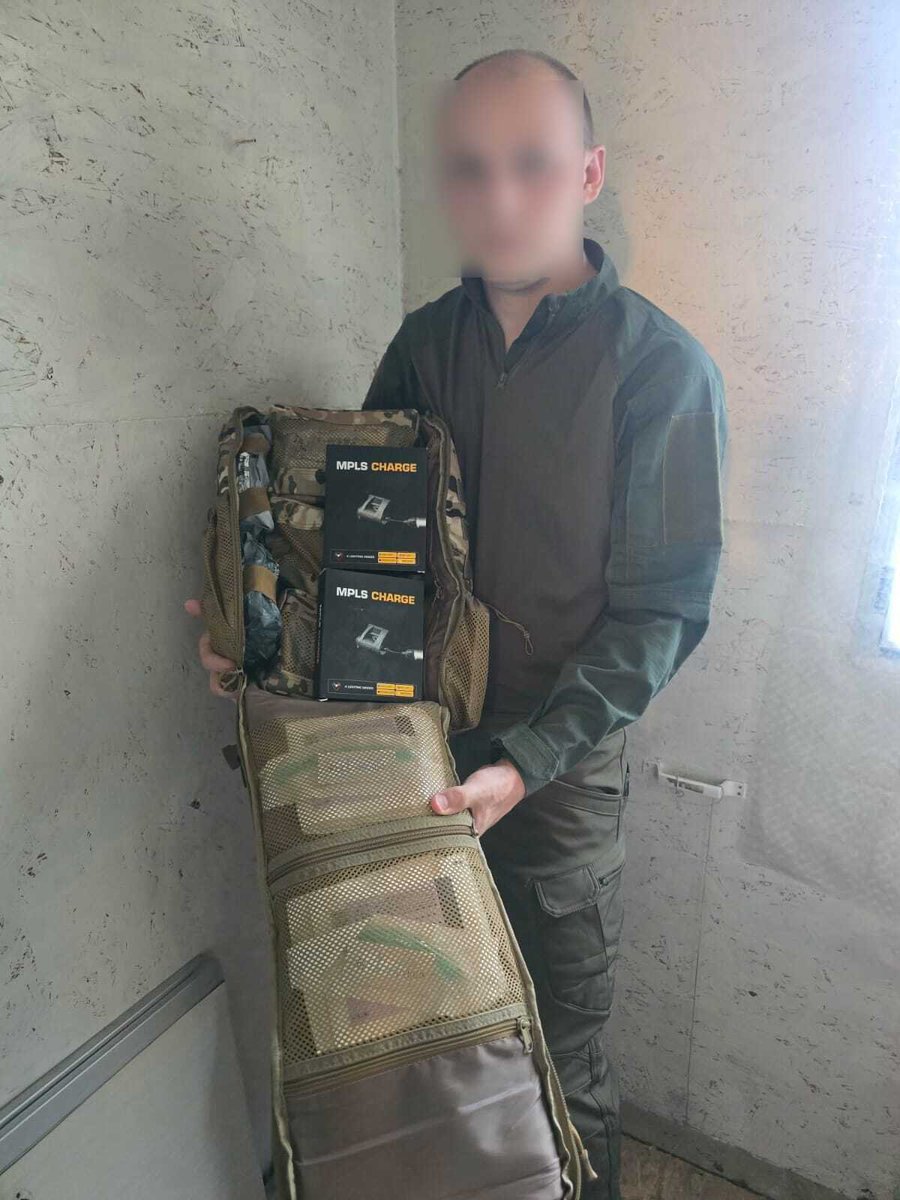HwarangContact's tweet photo. #CombatMedicBackpack #Ukraine #UkraineWar
#HelpSavingLives
PLEASE REPOST THIS SO IT CAN REACH AS MANY PEOPLE AS POSSIBLE.
🇺🇦🇺🇦🇺🇦SPECIAL APPEAL🇺🇦🇺🇦🇺🇦
1 Combat medic backpack and 2 helmet lights have been delivered to the 9th Separate Unmanned Systems Brigade is a cutting-edge military unit within the Unmanned Systems Forces of the Armed Forces of Ukraine.
We have been doing fundraising but we couldn't generate much donations. The founder of Hwarang Warriors has been providing 4-6 combat medic backpacks fortnightly although quantities of medical, non-lethal military supplies provided since May 2022 have been reduced as his personal finance has been dwindling. There are many units of Armed Forces of Ukraine waiting for combat medic backpacks and other supplies. Please consider donating any amount you can afford to help saving lives of the defenders of Ukraine. Our fundraising platform is Crowdfunder which is a regulated, transparent platform in the United Kingdom.
Just cost of one cup of coffee can help saving lives of defenders of Ukraine. You can also sponsor a single or more combat medic backpacks outright - two Hwarang Warriors patches with identical number will be allocated, one will be affixed on combat medic backpack and one for the donor to keep. Cost for sponsoring one combat medic backpack outright is £250.
Please donate any amount you can afford. You may contact us by DM and donation link for combat medic backpacks is listed below.
https://t.co/eWp7IpKTIf
PLEASE REPOST THIS SO IT CAN REACH AS MANY PEOPLE AS POSSIBLE.