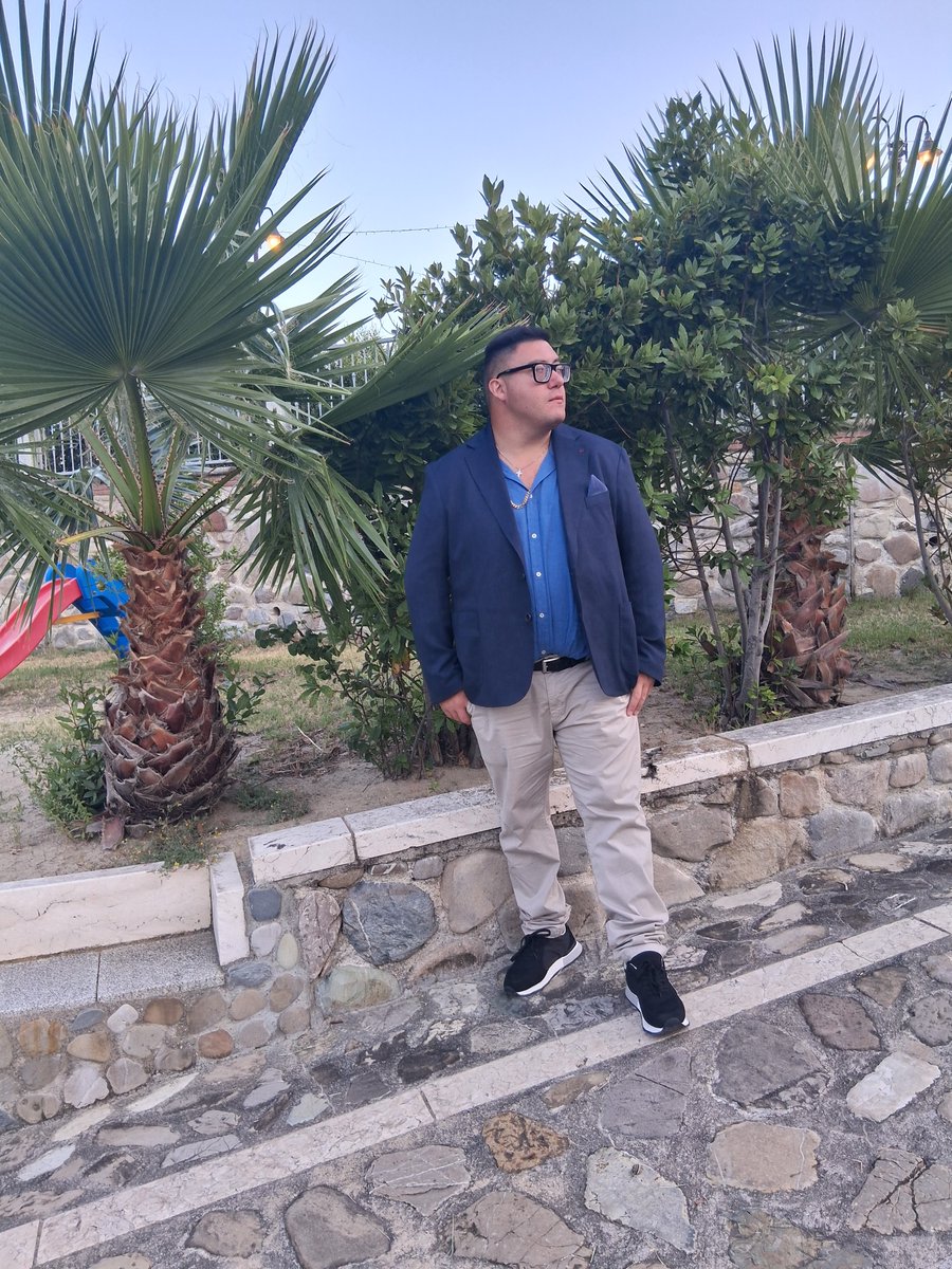 MARTINPAPUGOMEZ's tweet photo. Buon sabato feliz sábado https://t.co/aW9gBci2TN