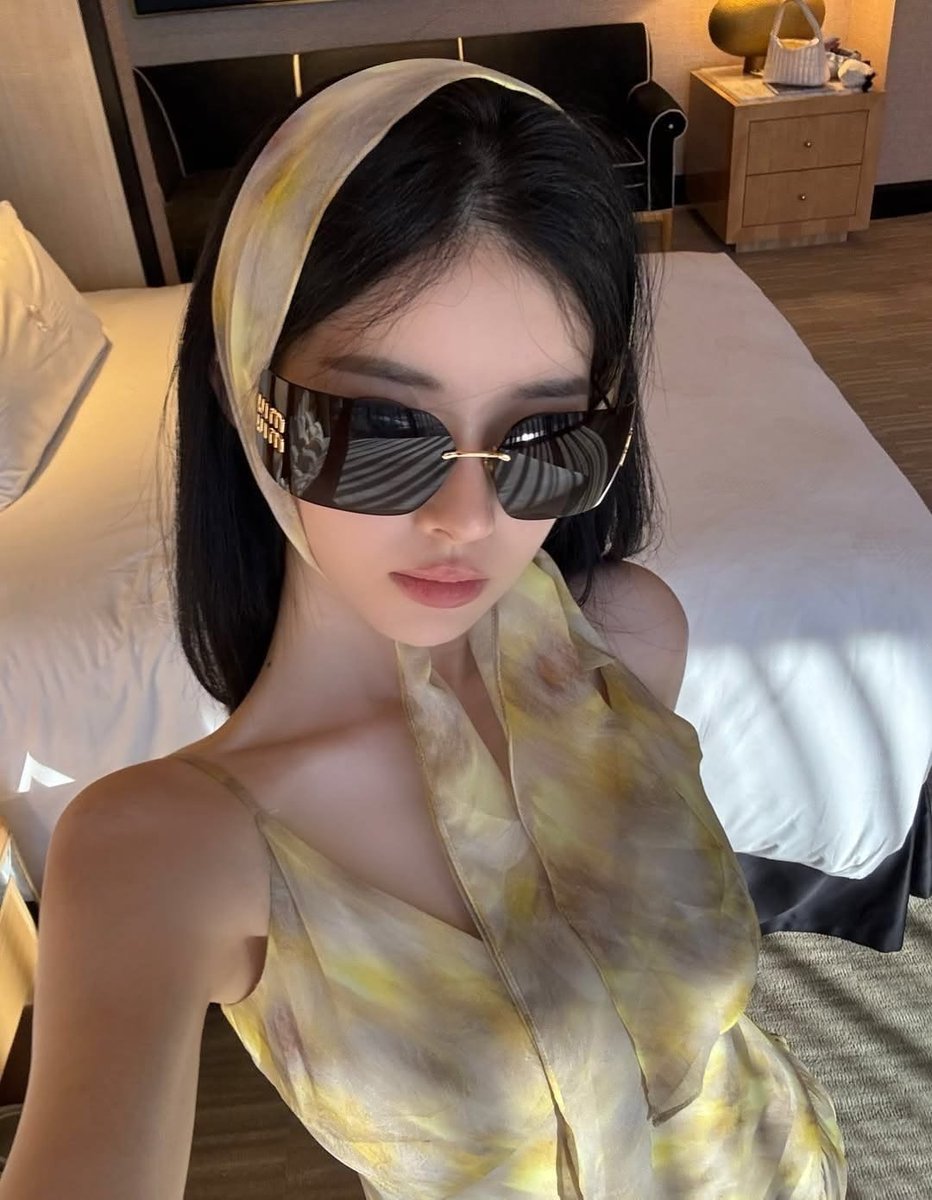 LiliOnen's tweet photo. Spend the Day as a Chaebol Heir in Korea 👑
-Interactive Thread
#interactivethread #interactivepoll #chaebol https://t.co/Q2234f6J5T