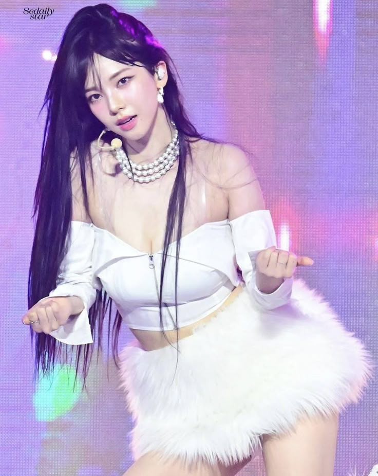 butterflyflyye's tweet photo. Drama 2023                          Drama 2026 https://t.co/W8uf5Tdm0X