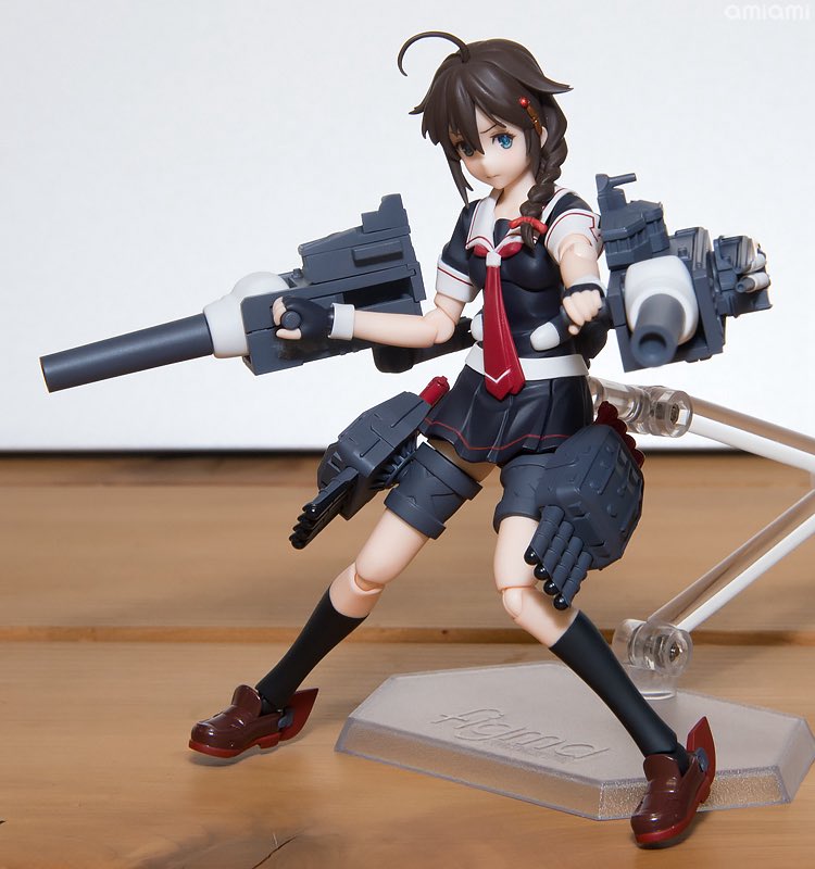 SHIORI_cos__'s tweet photo. 時雨メモ

発射管がんばるぞー！！！！！！！

艤装作り初めてすぎるので最初は主砲と発射管だけだけど作成頑張るぞ‼️ https://t.co/UXEGMXrQW2