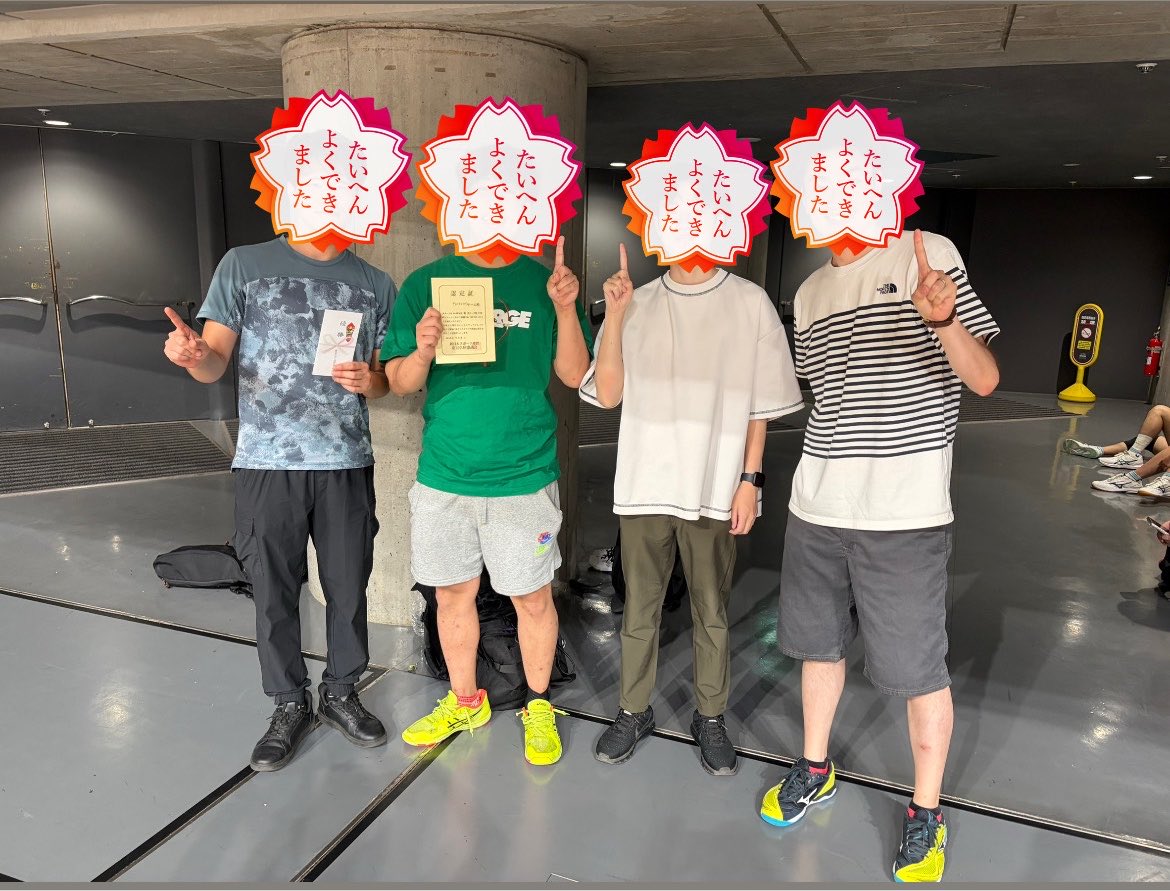 0123_shima's tweet photo. 新体連5部優勝💮
卓球スランプだったり足怪我したりメンタル面不調で厳しいかなと思ったけどチームメイトにキャリーしてもらいました…笑
けど自分もダブルスだけ出て４戦全勝だったので貢献できたかな？

後期までに諸々復調して戦えるように頑張ります💪 https://t.co/TZfyYq80qa