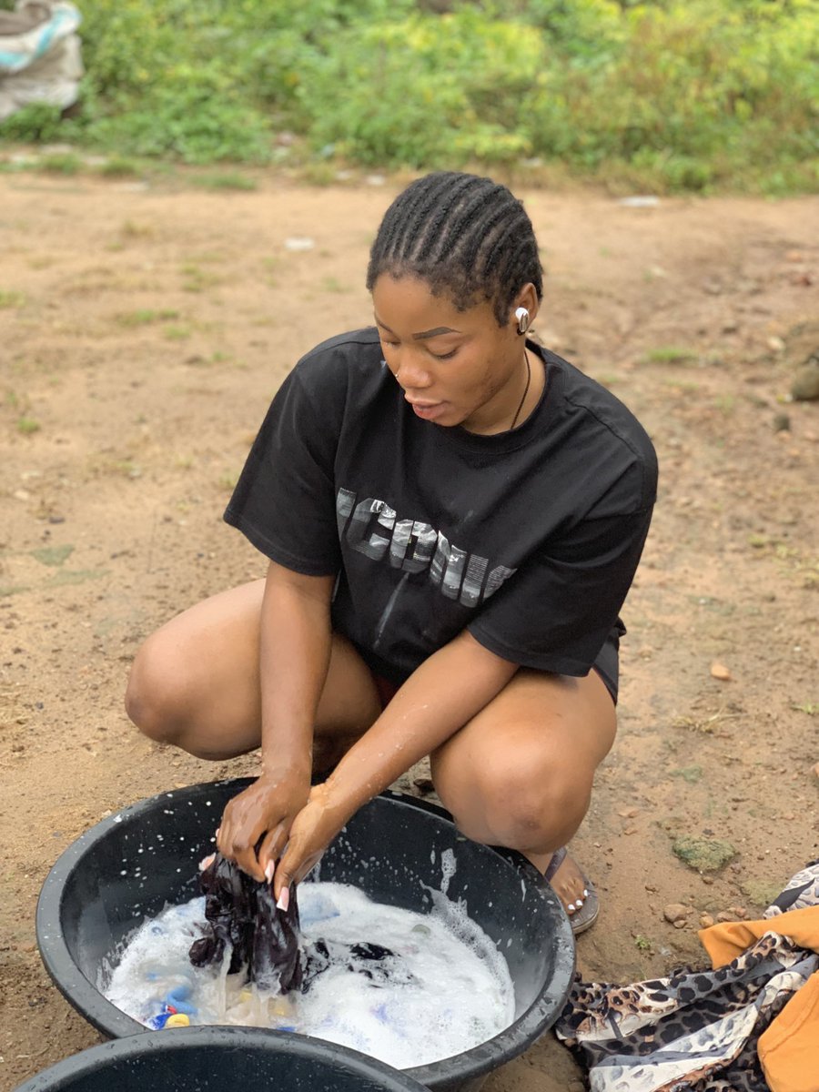 Abis_ol_a's tweet photo. Saturday’s are for house chores ☺️😭 https://t.co/lNqM2IHehc