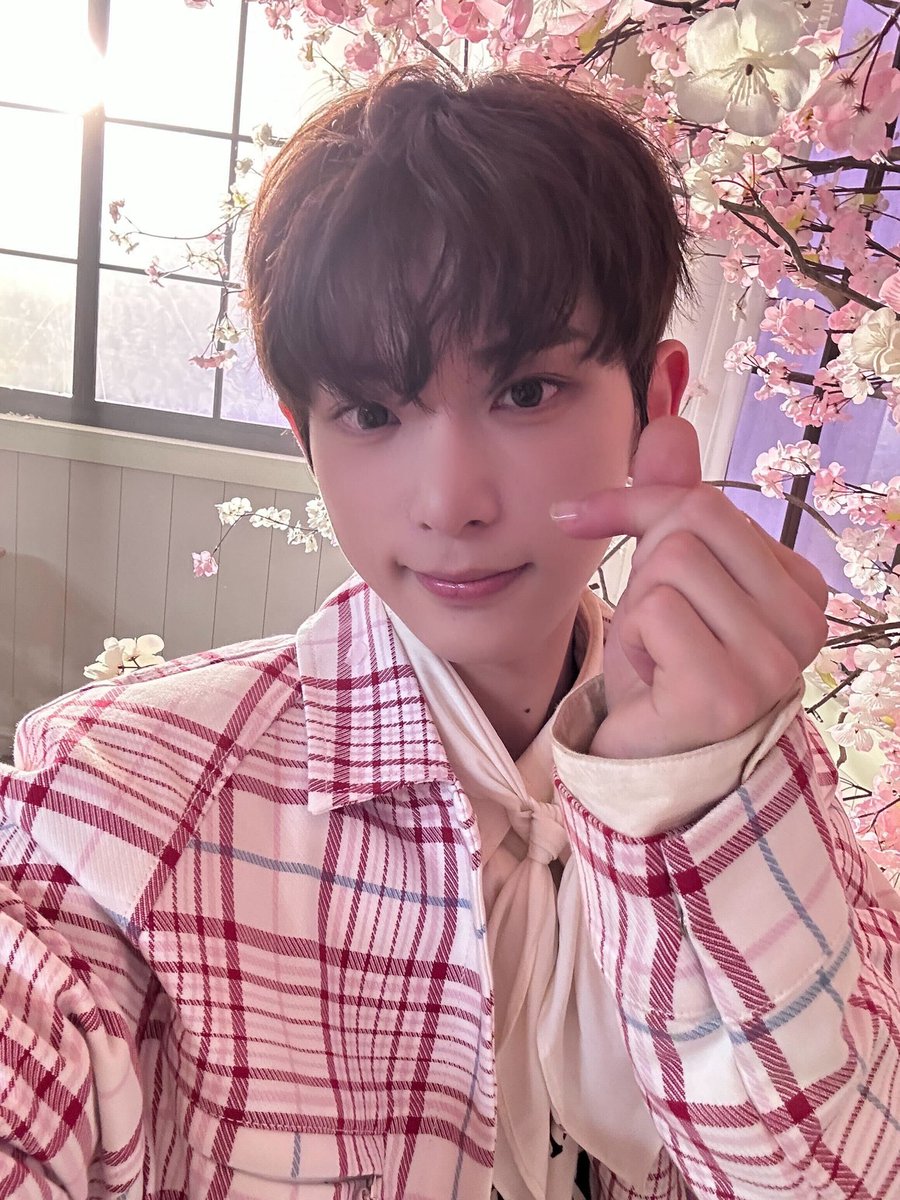 lkajuu0's tweet photo. 이때같은헤어 한번만더해주세요…… https://t.co/eLR6lZMS0G