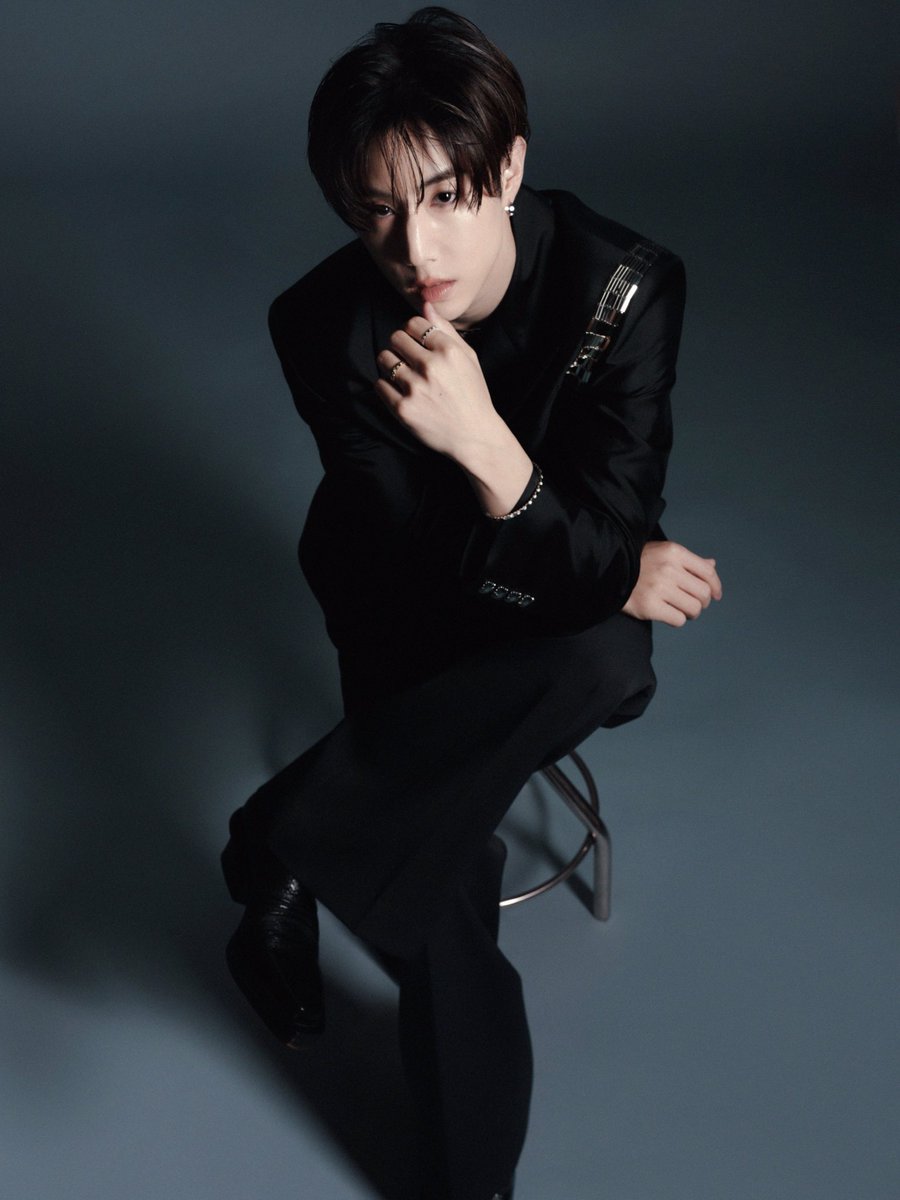 DNAmngmnt's tweet photo. See you at Weibo Cultural Communication Night ✨

#MarkTuan #ALONE #마크 #段宜恩 https://t.co/xeaXqmc2hQ