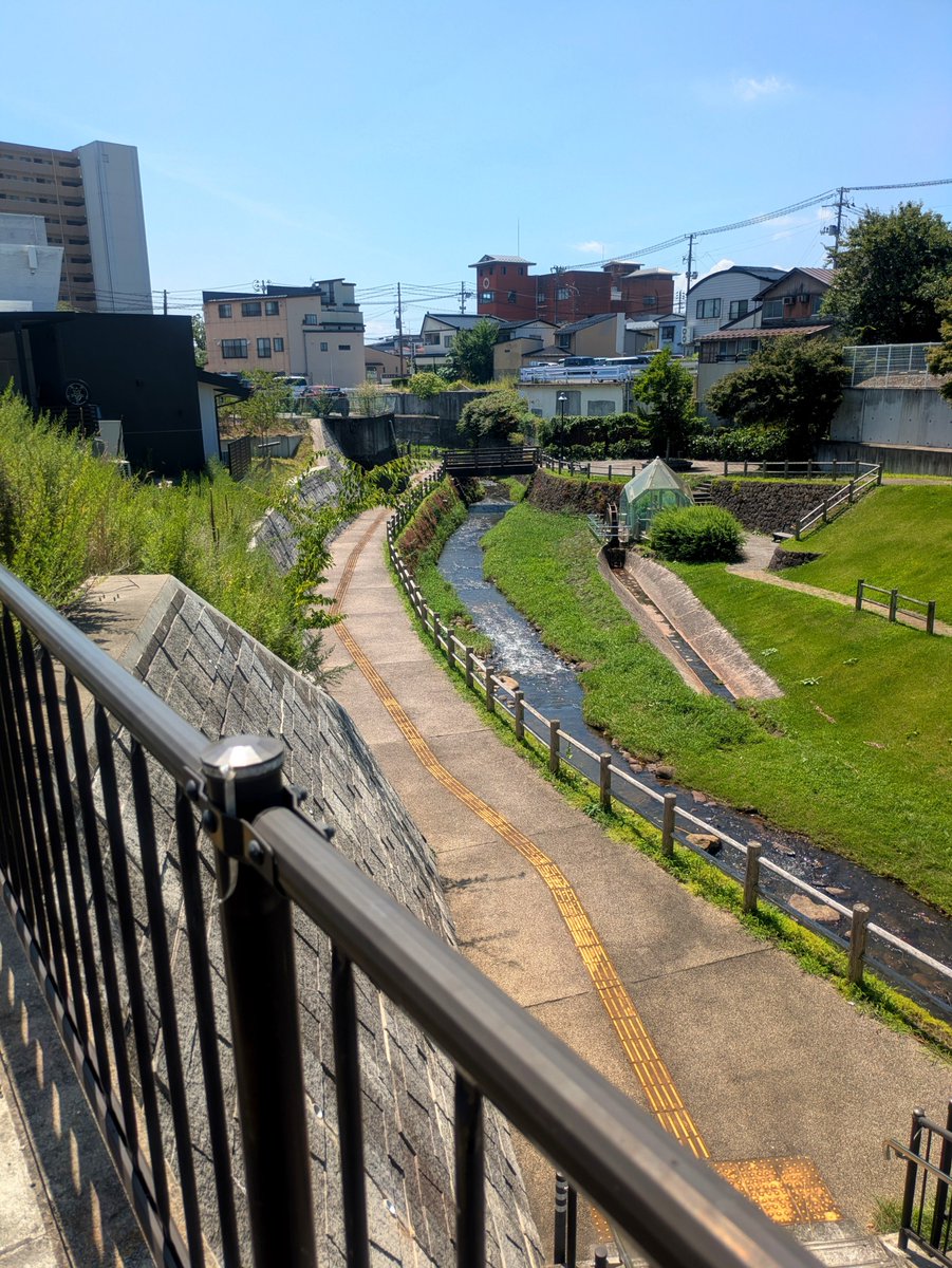 eJPlVfXSVpDrH0J's tweet photo. きのうの私②
この駅舎もあと少しなんだね。
おととし初めて岩手を訪れた花巻まつり。この駅から向かったっけな🥲
#花巻駅
#Litworkplace https://t.co/a6ntL9D5rq