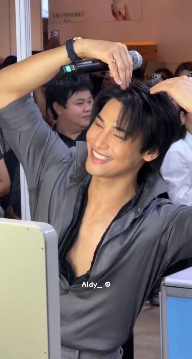 ohihere_'s tweet photo. แกรรร วันนี้มาดามโปสวยมากกก เราอิจฉาหนุ่มตี๋คนนั้นจัง  🥺🥺

#AmazingThailandxBeOnCloud https://t.co/DpBZZPe39m