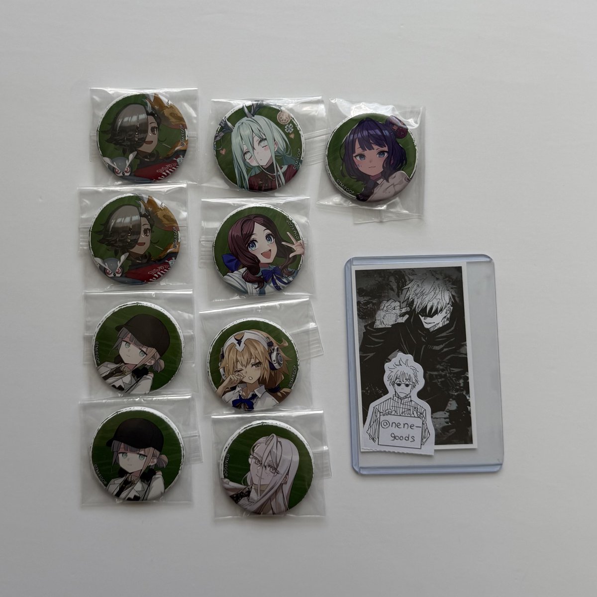 交換】 FGO 霊基召喚缶バッジ Fes 2026描き下ろしサーヴァントA 学装
