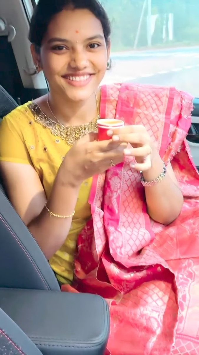 MooduThayoli009's tweet photo. Size matter 🥰 https://t.co/9riVAM4SEK