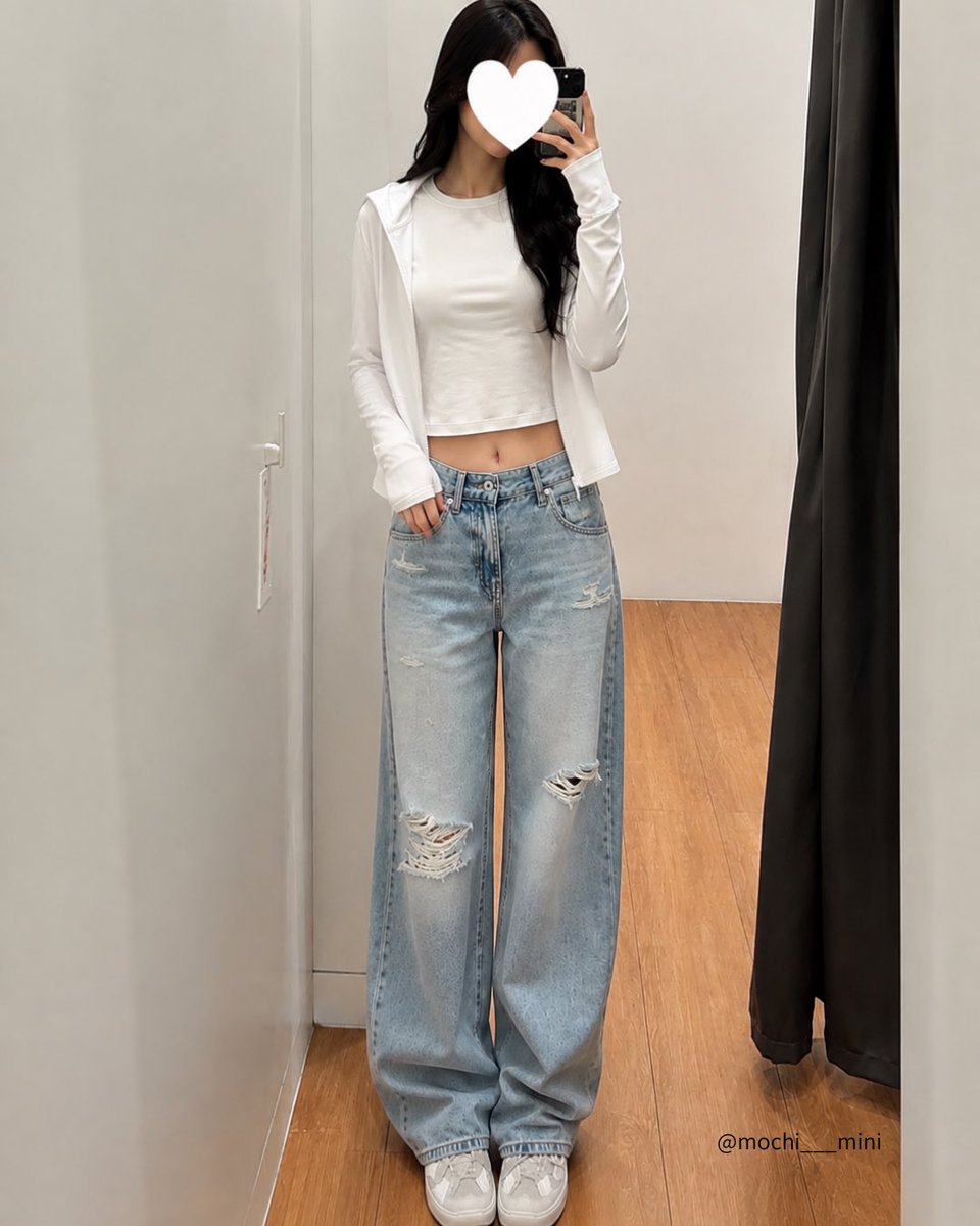 mochi___mini's tweet photo. ZARAのダメージデニム体型盛れるよーーー‼️
甘めのトップスと合わせたらもっとかわいい🙂‍↕️(断言) https://t.co/jdQ9JN2SA6
