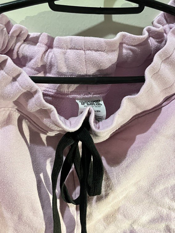 aesawins's tweet photo. pink victoria secret shorts &amp; joggers ! 

⤷ small size
⤷ nakatambak lang sa damitan 🤣
⤷ 95 pesos each  

🔖 ph wts lfb preloved ukay clothes tshirt blouse pants knitted https://t.co/HRksfFNF2p