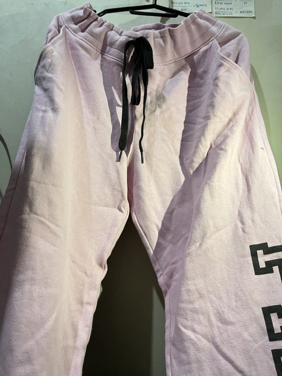 aesawins's tweet photo. pink victoria secret shorts &amp; joggers ! 

⤷ small size
⤷ nakatambak lang sa damitan 🤣
⤷ 95 pesos each  

🔖 ph wts lfb preloved ukay clothes tshirt blouse pants knitted https://t.co/HRksfFNF2p