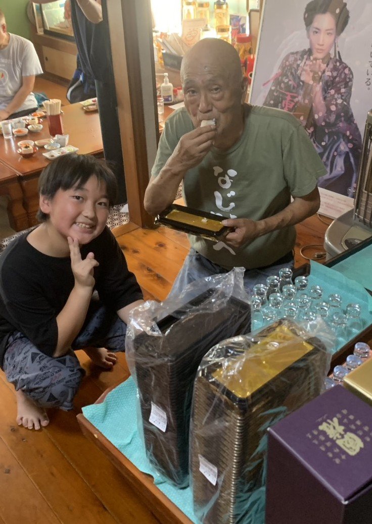 mosaburouuu's tweet photo. 平成8年8月8日。88番弟子の初握りを戴きました。大変光栄で幸せな日になりました。 https://t.co/3vsb8Fpt6B