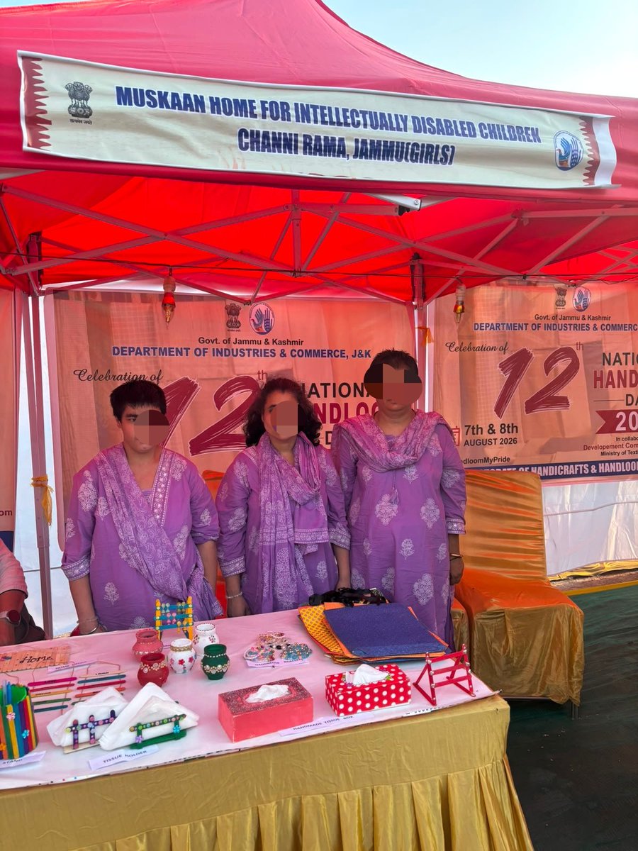 DswoJammu's tweet photo. The inmates of Muskan Home for Intellectually specialised,Channi, Jammu showcased their creativity at the National Handloom Day 2026 celebration.Their handmade bags,tissue boxes,pen stands,home décor, bracelets and other products reflected their talent, creativity and dedication. https://t.co/8QtOMPWQzg