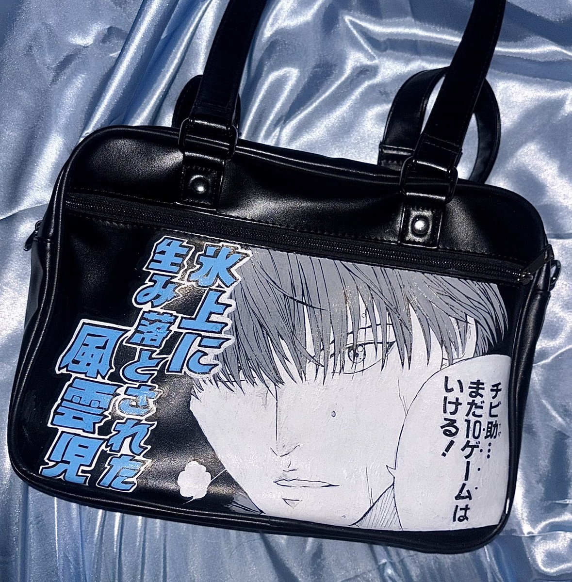 Rei7q_47's tweet photo. スクバ痛バに落書きするやつ見て～🤩✨
顔面は完璧だけど謎に文言間違えてるから描き直します大焦 https://t.co/7kbbBxravt