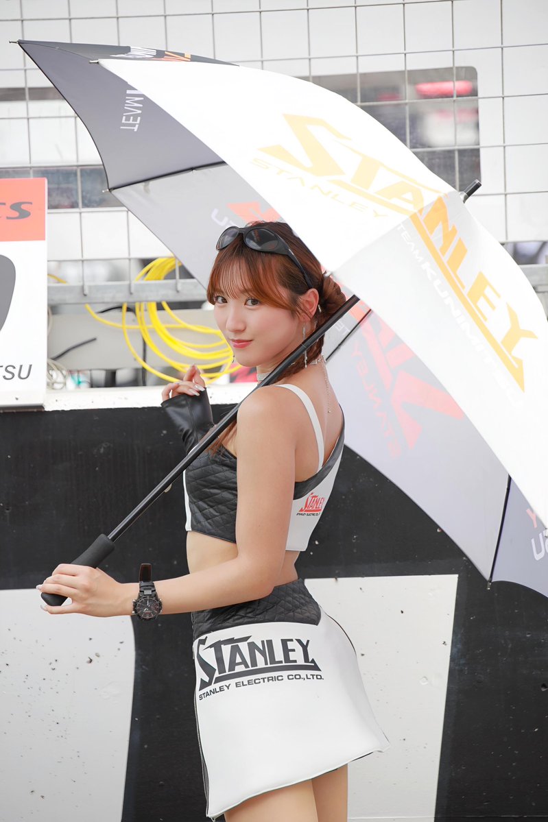 tomoyuki_estima's tweet photo. 2026.8.1 SUPERGT Rd4 FUJI 

STANLEY TEAMKUNIMITSU
2026 STANLEY RACE AMBASSADOR
#風間そら さん（@sora__kazama ）

#STANLEYTEAMKUNIMITSU
#STANLEYRACEAMBASSADOR
#STANLEY #TEAMKUNIMITSU
#SUPERGT #レースアンバサダー #RA https://t.co/RPFYr5c0Kk