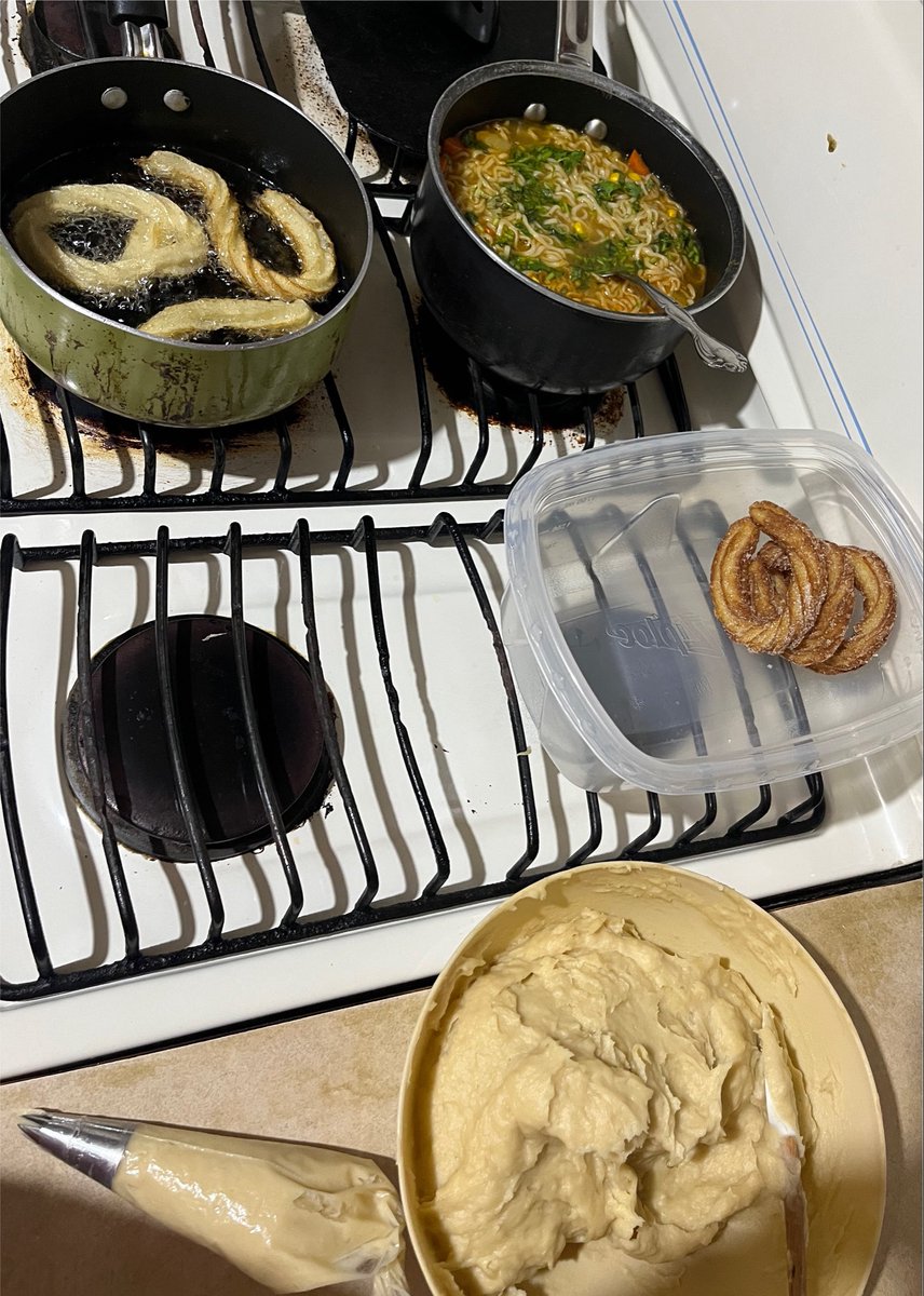 sofii_galindoo's tweet photo. Wow chavales lo mío si que es la cocina 🧑‍🍳 mi futuro marido no pasará hambre nunca https://t.co/ItzY5NF76L