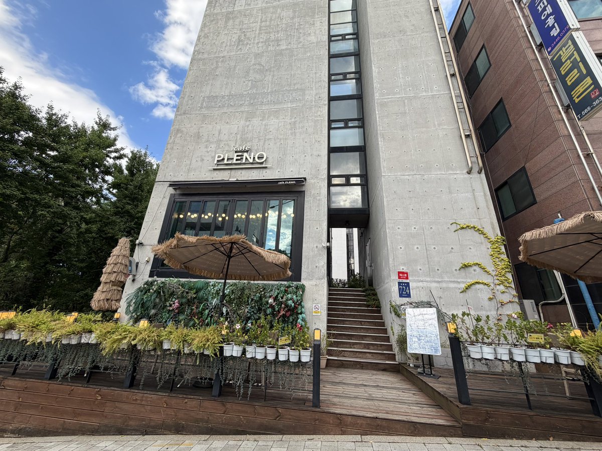 manami_pucca's tweet photo. #チャン・グンソク さんのとこ来た!!
#Cafe_PLENO
#今日のメイン☕️🌿 ܸ https://t.co/jsdJMbZZ7N
