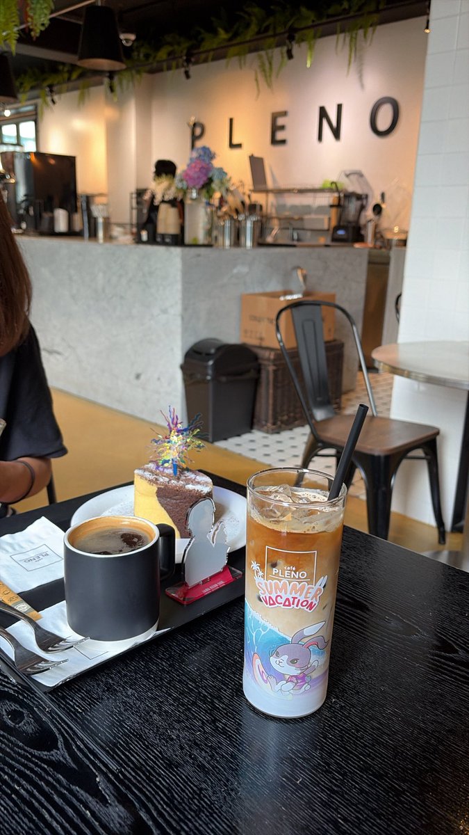 manami_pucca's tweet photo. #チャン・グンソク さんのとこ来た!!
#Cafe_PLENO
#今日のメイン☕️🌿 ܸ https://t.co/jsdJMbZZ7N