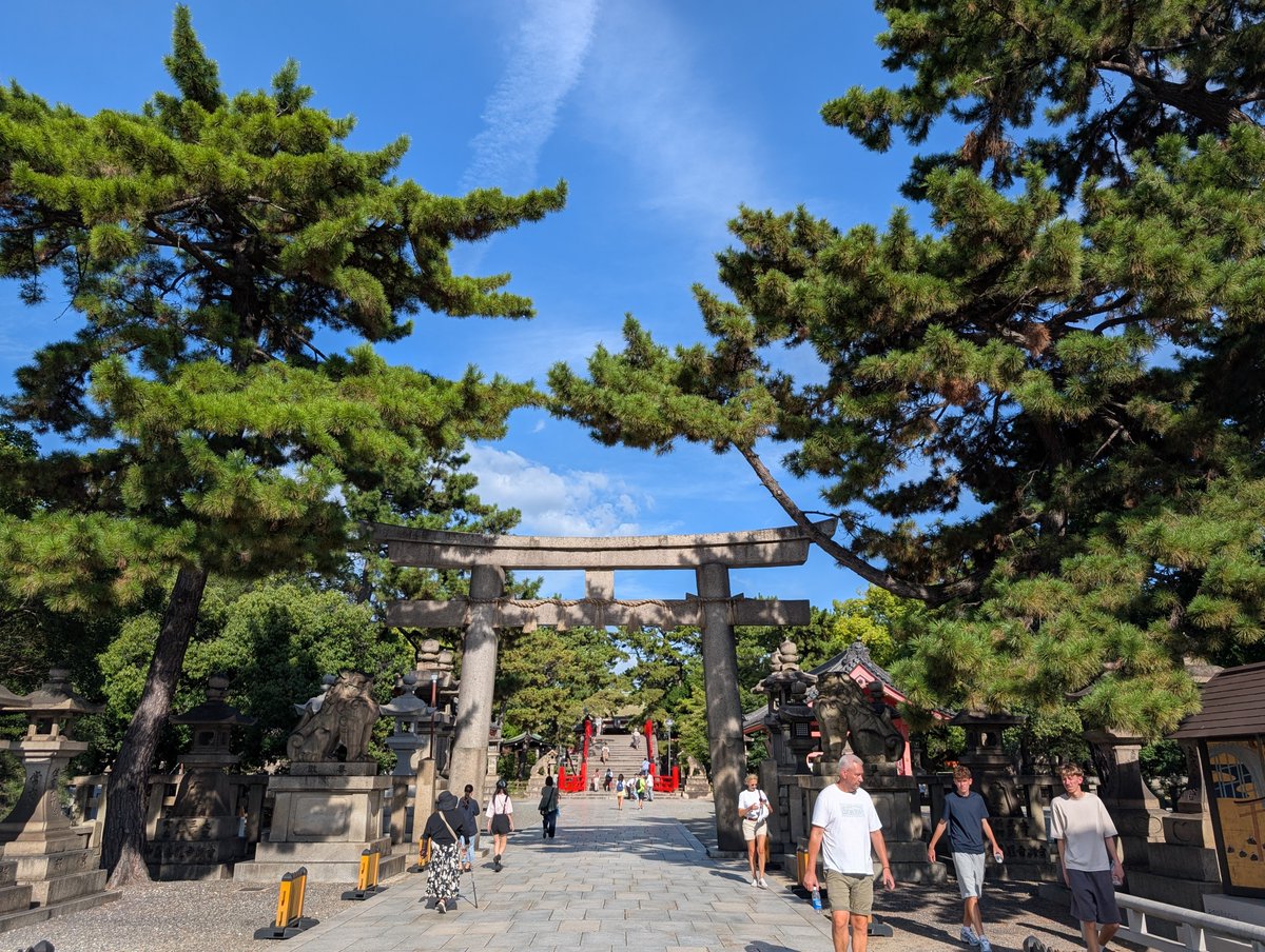 hanata0502's tweet photo. で、こちらへお邪魔してきました。
住吉大社⛩️　閉門迄時間がなかったので、駆け足🏃‍♀️ではありましたが。 https://t.co/rMqrPIPOt1