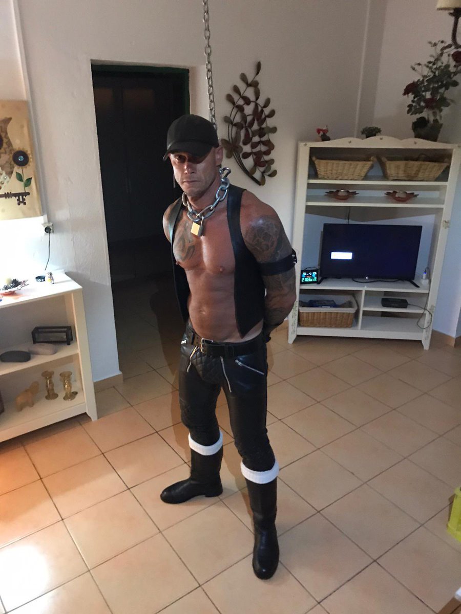 rickchasexx's tweet photo. Its time to unlock me 😈🐷😈🐷😈 https://t.co/CXYGk2wmKb