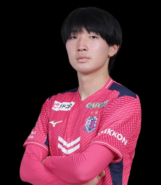 Sarifleeshi's tweet photo. #横山夢樹 若い選手にとって、目標に命中させることは重要です。Yumeki Yokohama ⚽
#Jリーグ #セレッソ大阪 #cerezo https://t.co/KB4JlkPd3y