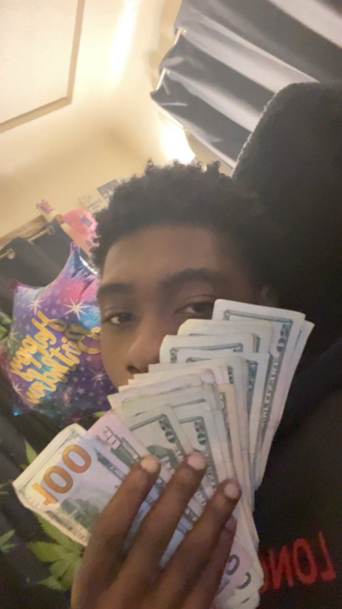 LowtimSmo's tweet photo. Paper run paper run 🔥 #414mke #fyp https://t.co/MA1YdVbqx0
