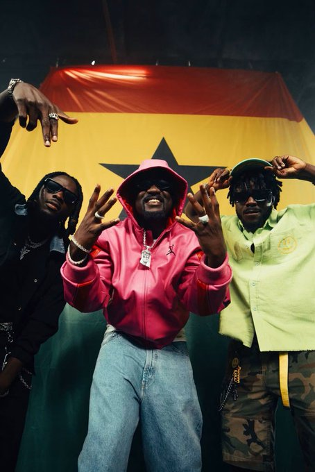 MusicTalksHQ's tweet photo. π AUDIOMACK GHANA TOP SONGS CHART π¬π
π SARKODIE β βE NO EASYβ (feat. DopeNation)
π₯ PEAKS AT #1 on the chart!
The Landlord doesnβt play! New release and already sitting pretty at the top π
Stream & keep it running πͺπΎ
#Sarkodie #ENoEasy #DopeNation https://t.co/kHgHO4Zh7q