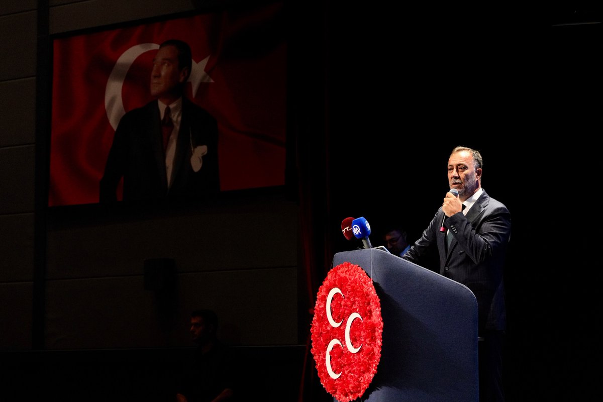 BBvolkanyilmaz's tweet photo. İlçe kongrelerimizin 2.Etabı kapsamında Üsküdar’daydık.

Divan Başkanlığını üstlenen TBMM 26. ve 27. Dönem MHP Milletvekilimiz Sn. Erkan Haberal, Divan üyeleri MHP İstanbul İl Başkan Yardımcımız Sn. Av. Onur Tuna Çekal ve İlçe Yöneticimiz Umut Uzun'a değerli katkılarından dolayı teşekkür ederim. 

Geçmiş Dönem Üsküdar Belediye Başkanı Sn. Hilmi Türkmen'e ve Kongre salonumuzu varlıklarıyla şereflendiren tüm dava arkadaşlarıma şükranlarımı sunarım. 

Üsküdar İlçe kongremiz hayırlı, uğurlu olsun.
