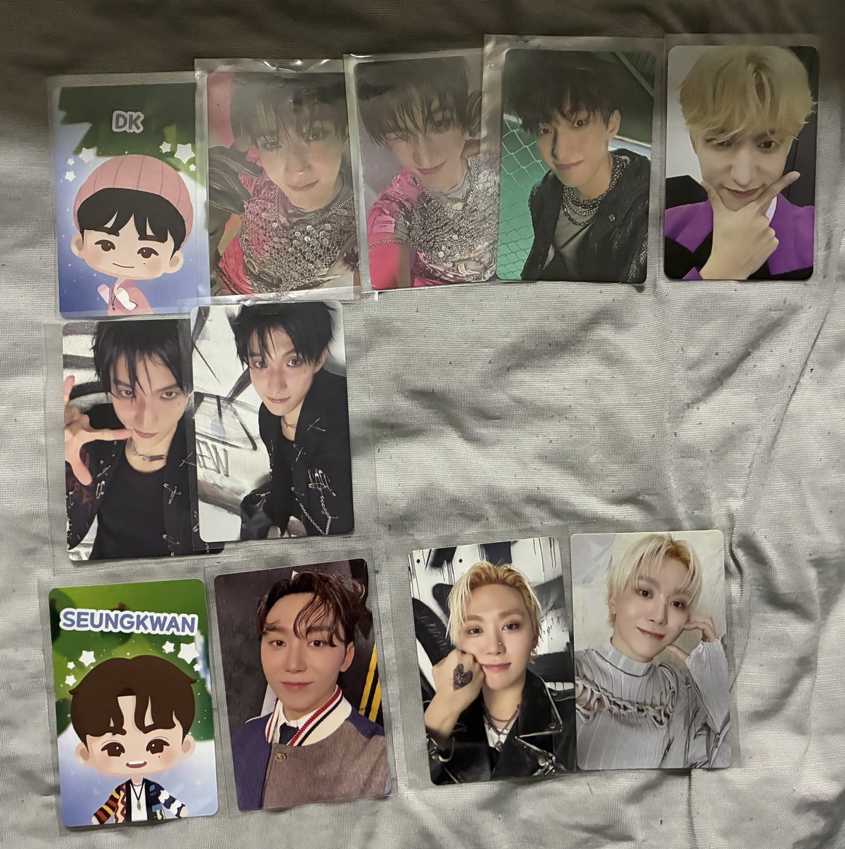jsjh3014's tweet photo. SEVENTEEN セブチ 特典 ラキドロ トレカ 過去トレカ 交換 

譲 エスクプス ジョンハン ジョシュア ジュン ホシ ウォヌ ウジ ミンハオ ミンギュ ドギョム スングァン バーノン ディノ

求 🐰＞🍒🦊🐶＞他メンバー
    
一部出し惜しみ
大阪-神戸間手渡し◎
郵送→２枚〜希望
お気軽にお声がけください🩷 https://t.co/mQlD4XTgPN