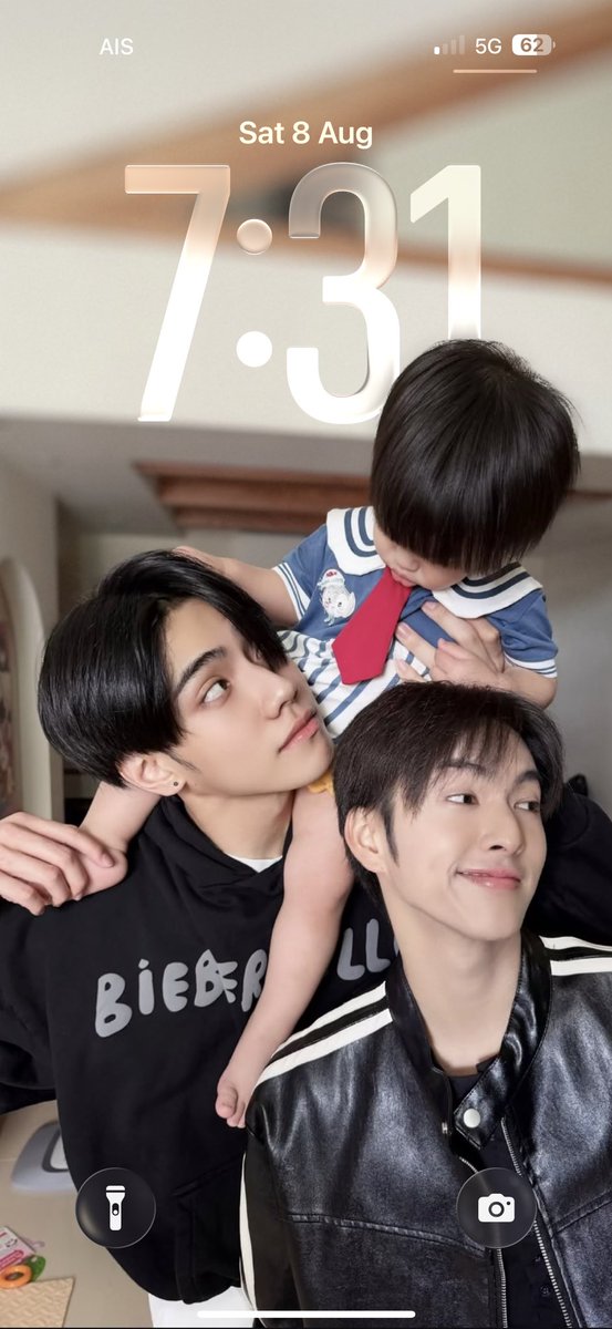 Plengeiizimus's tweet photo. #ข้าวผัดหมี่เย็น ฟินว่ะ อหหหห 🫠🫠🤸🏻

รูปล็อคหน้าจอเดิม                    รูปล็อคหน้าจอใหม่ https://t.co/0qtz7q7zYK