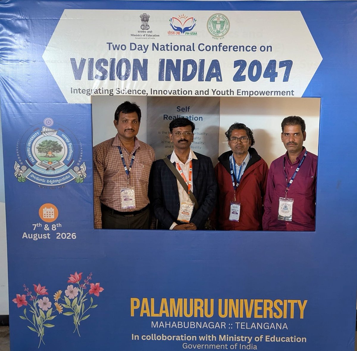 Sanjay_Shitole's tweet photo. Representing SNDT Women's Univ at the National Conference on "Vision India 2047" at Palamuru Univ, in collab with @EduMinOfIndia (PM-USHA).Great sessions on innovation &amp; youth empowerment! #VisionIndia2047 #NEP2020 #AICTE #PMUSHA #ViksitBharat2047 #HigherEducation https://t.co/Tj27yiJG7c
