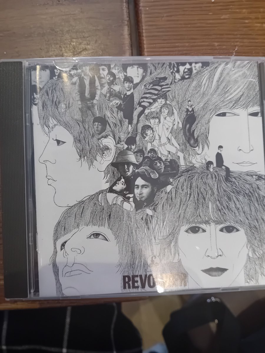 cloudnineby's tweet photo. Two more CDs to add to the collection
#thebeatles #revolveralbum #beatlestwt https://t.co/tQUKrNcRdN
