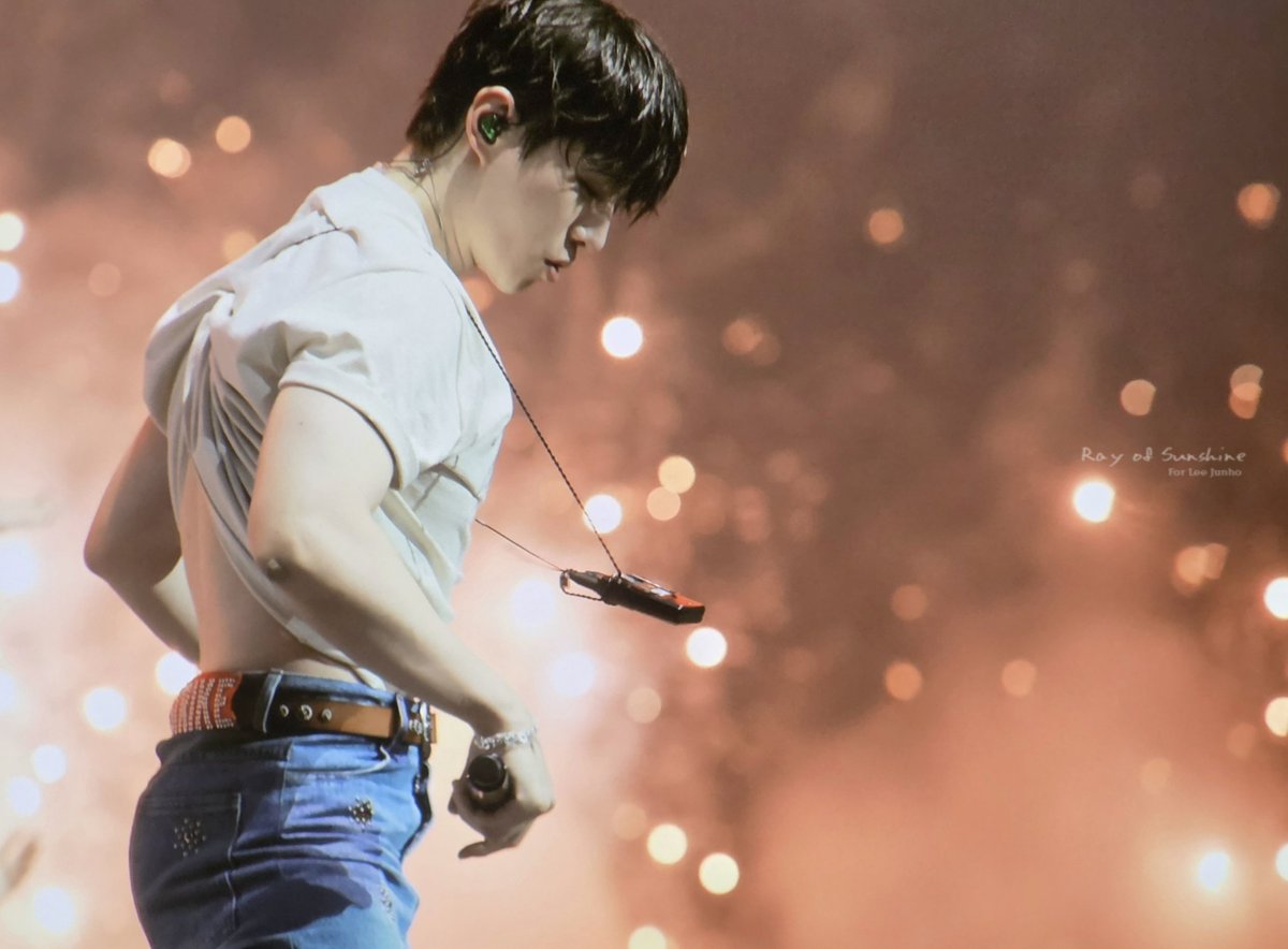 ROS_Junho's tweet photo. 260808 2PM Concert “THE RETURN” in INCHEON 프리뷰❤️
10점 만점에 10점

#이준호 #LEEJUNHO
#준호 #JUNHO https://t.co/atTq2nRrBk
