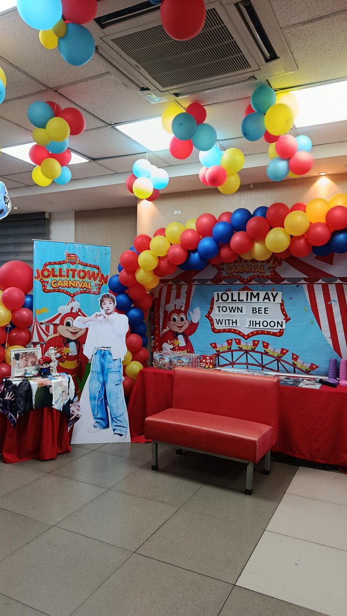 JihoonMay99's tweet photo. A day spent well π«Άπ»β¨
I hope everyone had fun today despite the heavy rain γ
γ
Please stay safe, and thank you so much for joining us! π₯Ή
Take this Sunday to rest and recharge everyone ~ π
#JolliMayTown #BeeWithJihoon https://t.co/6ENWL4wXPi