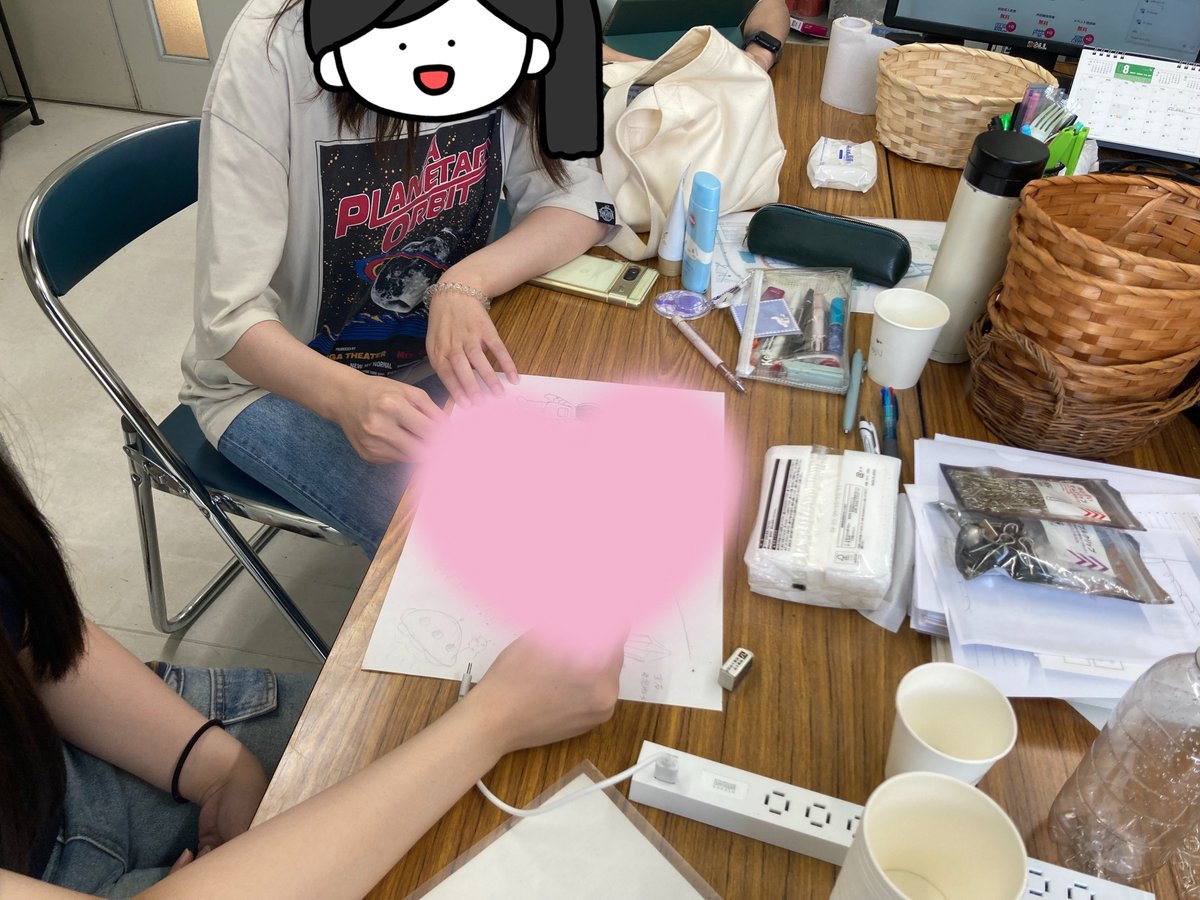 ssu_f_sa's tweet photo. 鳳翔祭まで残り9️⃣0️⃣日‼️
7日(金)、8日(土)とバザー品回収を行いました。地域の皆様、ご協力ありがとうございます✨️

装飾のアイデアなど、夏休みの間も活動していきます🚀🌏

暑い中お疲れ様でした‼️💎

#ssu #静岡産業大学 #鳳翔祭 #大学祭 #学園祭 https://t.co/5QPG9yM9P3