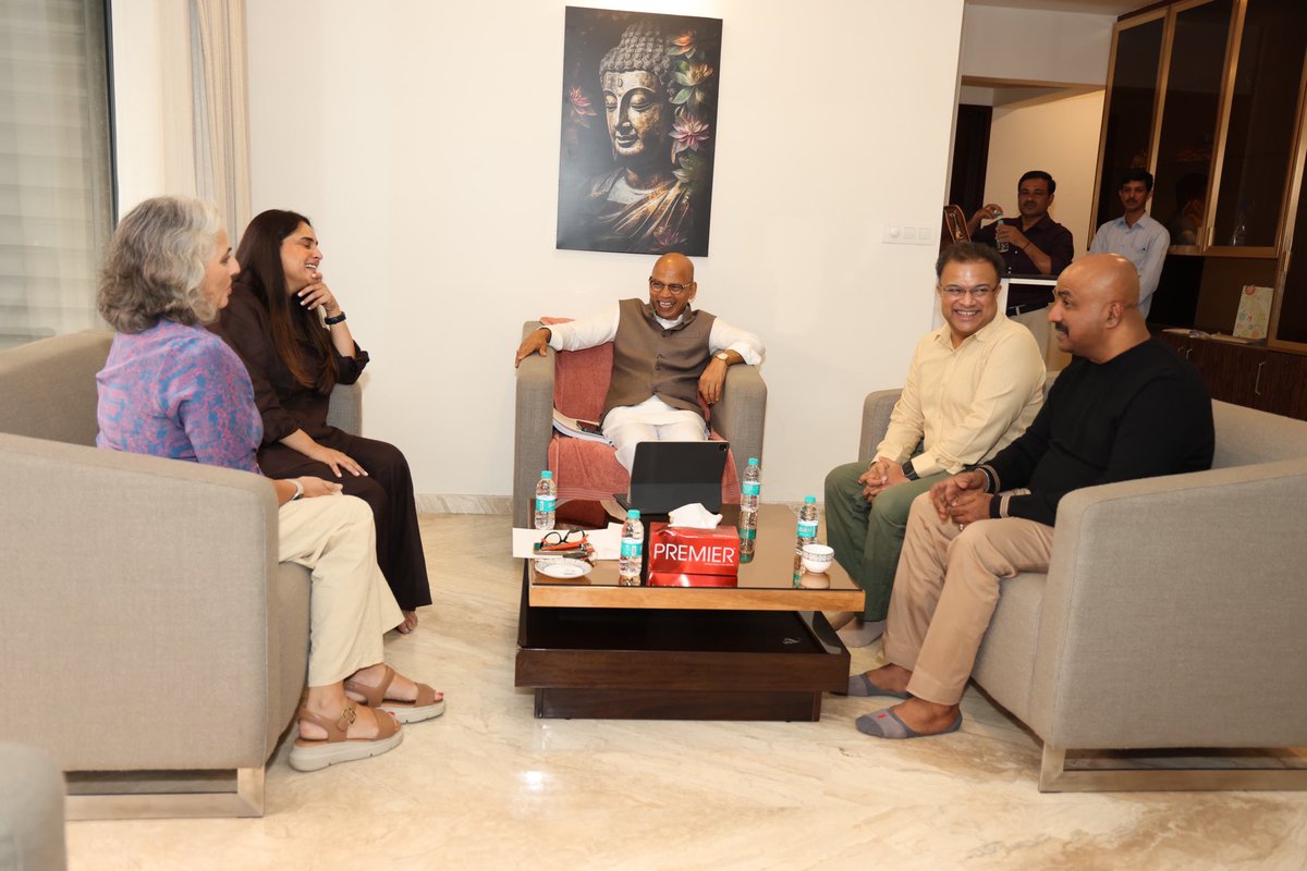 divyaspandana's tweet photo. Another first for India- 
In pursuit of seamless care for women met the Hon’ble Minister for Medical Education and Skill Development, Dr Sharanaprakash Patil @S_PrakashPatil today and submitted our recommendations on menopause in medical, nursing education & allied health professionals. He has agreed to all of them- being a doctor himself, he understood the need. 

A chapter on perimenopause and menopause in the MBBS and nursing curricula. A Fellowship programme — India has no formal menopause qualification today, and Karnataka will create the first. And a certified module for serving Medical Officers, who are the doctors most women will actually see.

A committee will be constituted to design the curriculum. Further details will follow from the Ministry.

Why this matters- last week the Health Ministry agreed to screen women for menopause through Gruha Arogya. Identifying women is only useful if there is someone trained to help them. This is the other half.

And it creates work. A credentialled menopause specialist does not exist in India today. These doctors can be absorbed at taluk and district level, in government and private hospitals, in a field where demand is rising fast and there is no trained workforce to meet it.

Also in the meeting with me UT Ifthi, Chairman- Karnataka Allied & Healthcare professionals & syndicate member RGUHS, Dr Vikram & Dr Jyotsna Mirlay