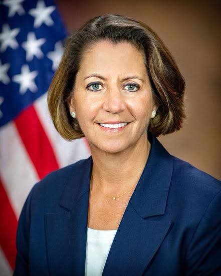dcopechatter's tweet photo. 🚨 FEC data shows Microsoft employees have donated $2.26 MILLION to Democrats for the midterms. 94% was given EXCLUSIVELY to Democrats!

Microsoft is the same company who hired President Biden's former Deputy Attorney General who covered up investigations into Microsoft, and the Director of Risk is Nikki Floris, who is the FBI official who admitted to running a "shadow government" to BURY a report showing China manufactured fake ballots for former President Biden.

These people want government contracts and to have access to classified intel. 🤔
(Libs of TikTok)

Microsoft is a CIA front. It has been since the days of PROMIS. 🙄