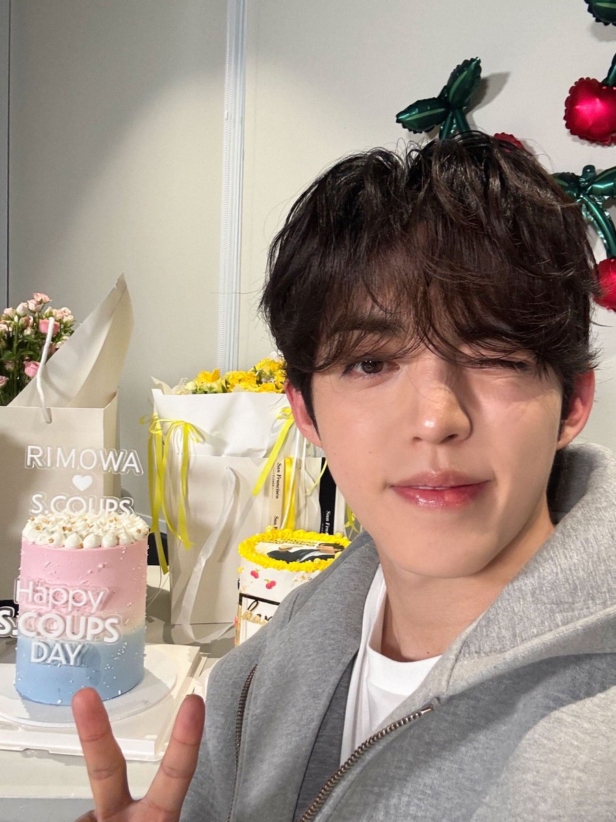 soundofsco's tweet photo. 쭉 생일 축하 같이 해주세요❤️ https://t.co/DCgWF5eFea