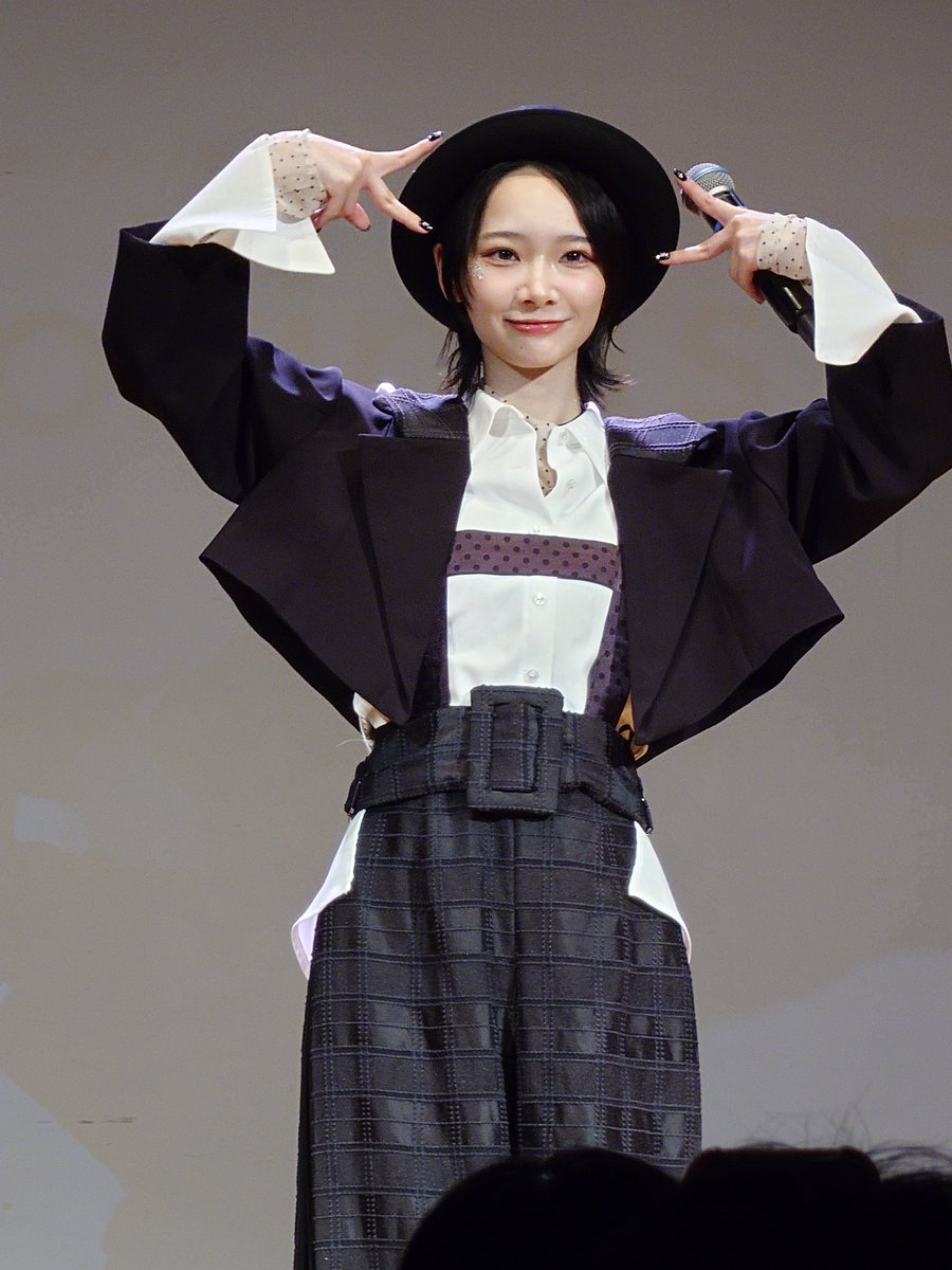 shitayuu_0627's tweet photo. こひなファンミ撮可タイム📸
表面張力衣装マジで似合いすぎなんよ😭 https://t.co/vj5mK6vInJ
