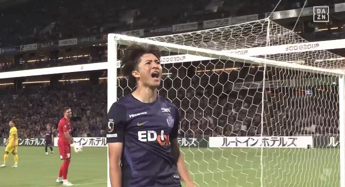 domesoccer's tweet photo. ブログ更新：令和「8」年「8」月「8」日の試合で「88」分に背番号「8」サンフレッチェ広島MF川村拓夢がゴール #sanfrecce
https://t.co/ISQQYvEnnH https://t.co/BXI4Hbc2Ki