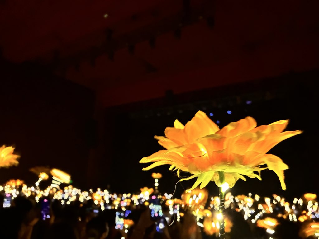 its_shxiee's tweet photo. Sobrang gandaaaa!!! Kudos to DBOFC! 

THE DUSBI FANCON 
#DustBiaLoveActually https://t.co/WHuBbErQpA