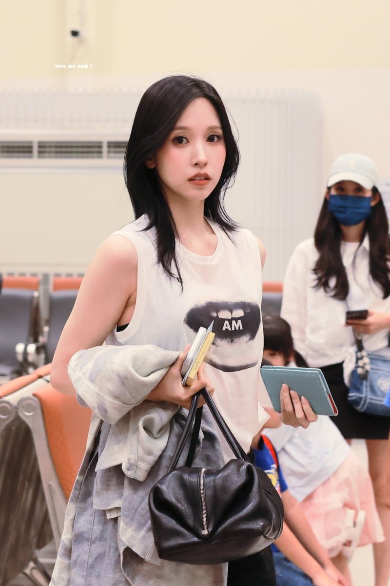 lovemenow_324 tweet picture