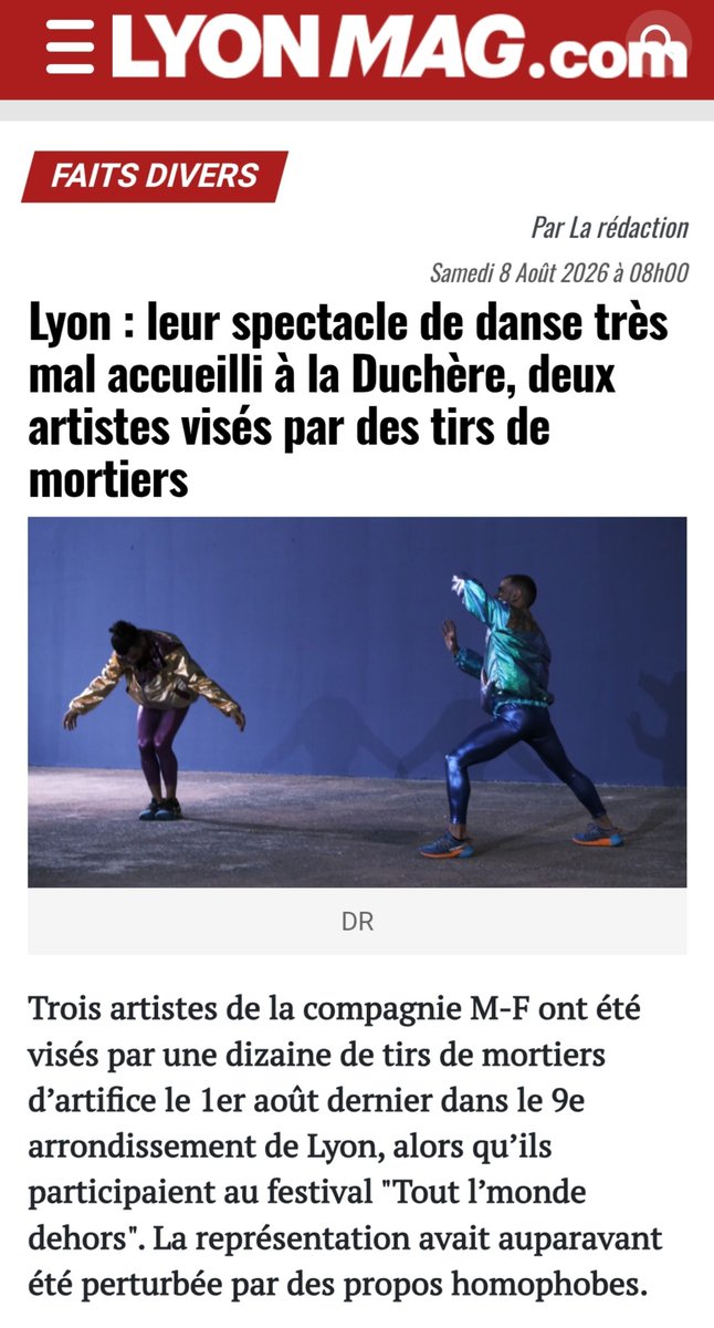 tropdecomptes's tweet photo. ⚠️Où sont les députés LFI ??!

➡️Le 1er Août, un spectacle de danse organisé dans le quartier de la Duchère à Lyon a été violemment interrompu par une foule hostile et homophobe.

Déroulé des faits :

-Une femme tient des propos homophobes à l'encontre des deux danseurs 
-Un jeune en trotinette fonce sur eux en mimant un coup de boule 
-Un mortier d'artifice est tiré depuis un immeuble en direction des danseurs, l'un d'eux souffre de séquelles auditives et son ordinateur a été endommagé
-Les danseurs prennent la fuite tandis que des dizaines de mortiers sont tirés dans leur direction.

Les 2 danseurs ont fait une vidéo sur leur Instagram en disant que l'amour sera plus fort. On a pu le constater 🤡🤡🤡⬇️