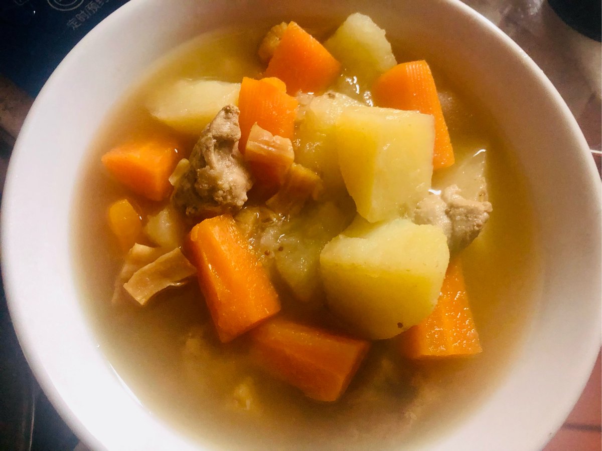 vsang591's tweet photo. [Tired of takeout weeknights Made my first home-cooked soup from scratch tonight—small pot, big win for my routine!]， https://t.co/RU2axvbqOA
