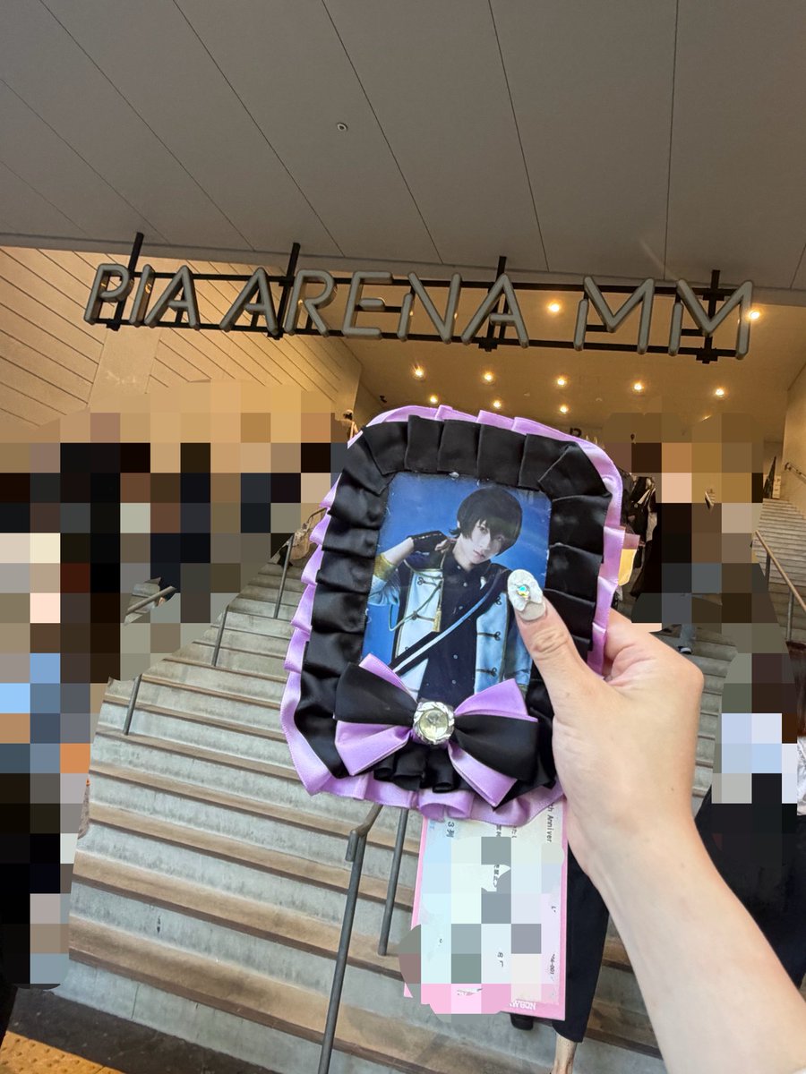 susua_k369's tweet photo. あんステ行ってきた！
初参戦だったから色々緊張したけど、楽しかった
なんか最初登場した瞬間泣きそうになった🥲
一緒に行ってくれたフォロワーさんが色々教えてくれて楽しかった😆
また､いけるといいな https://t.co/nJEOCCLsLV